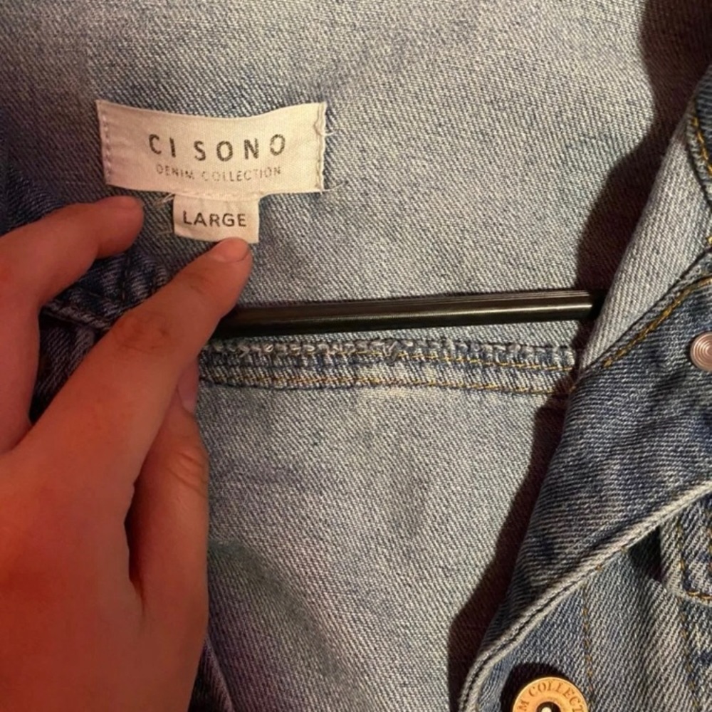 Distressed denim jacket - Picture 6 of 7